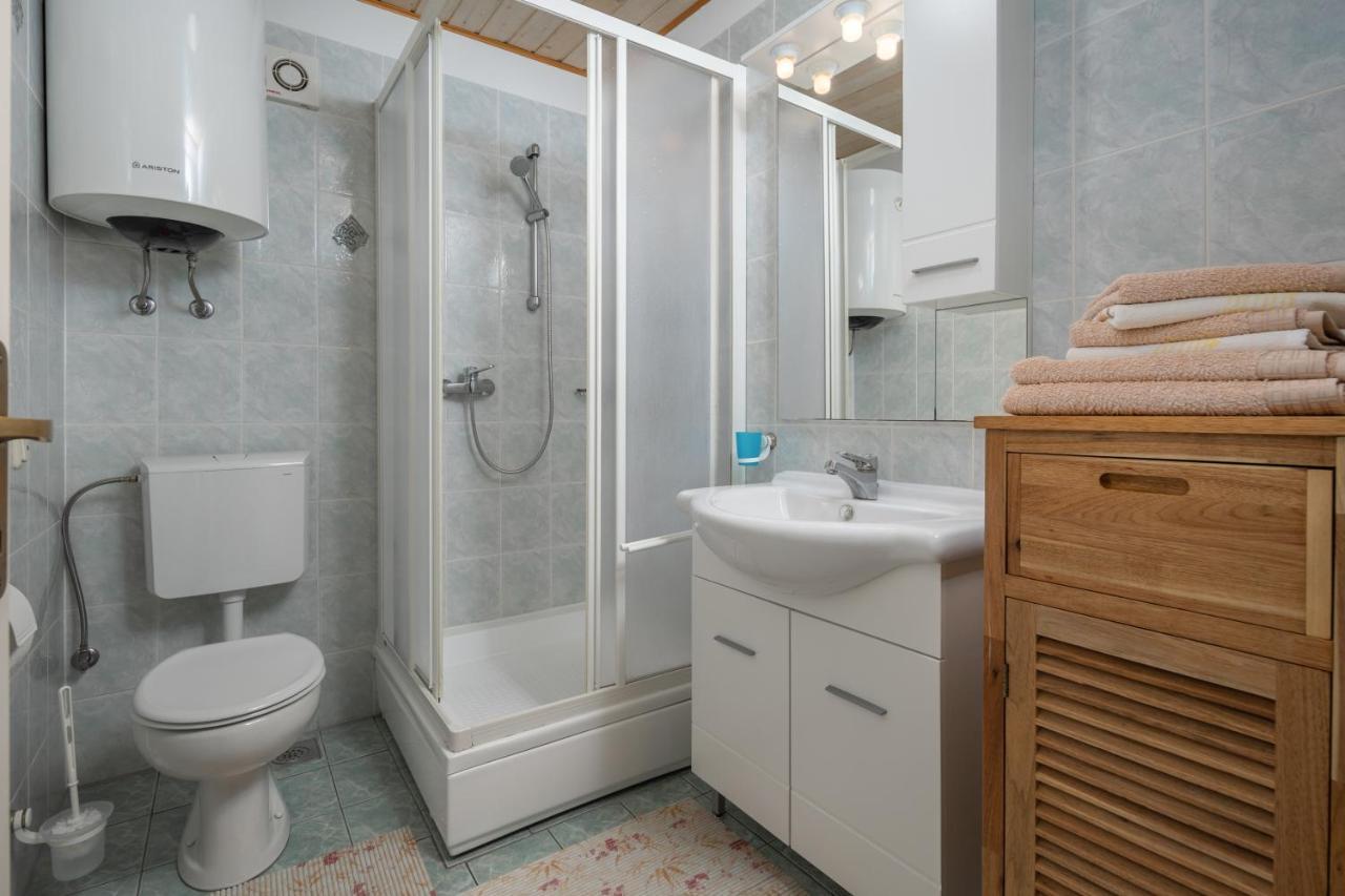 Apartmani Matic Moscenicka Draga Exterior photo